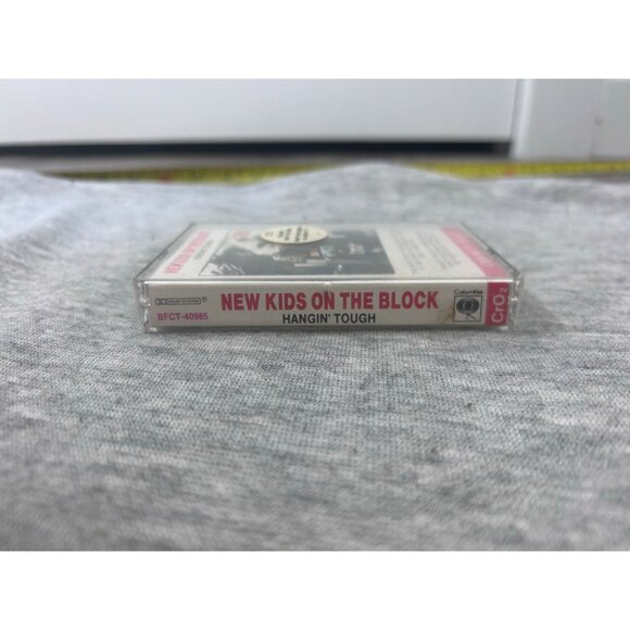New Kids On The Block, Hanging Tough Audio Cassette Tape 1988 Hangin Tough - Picture 3 of 8